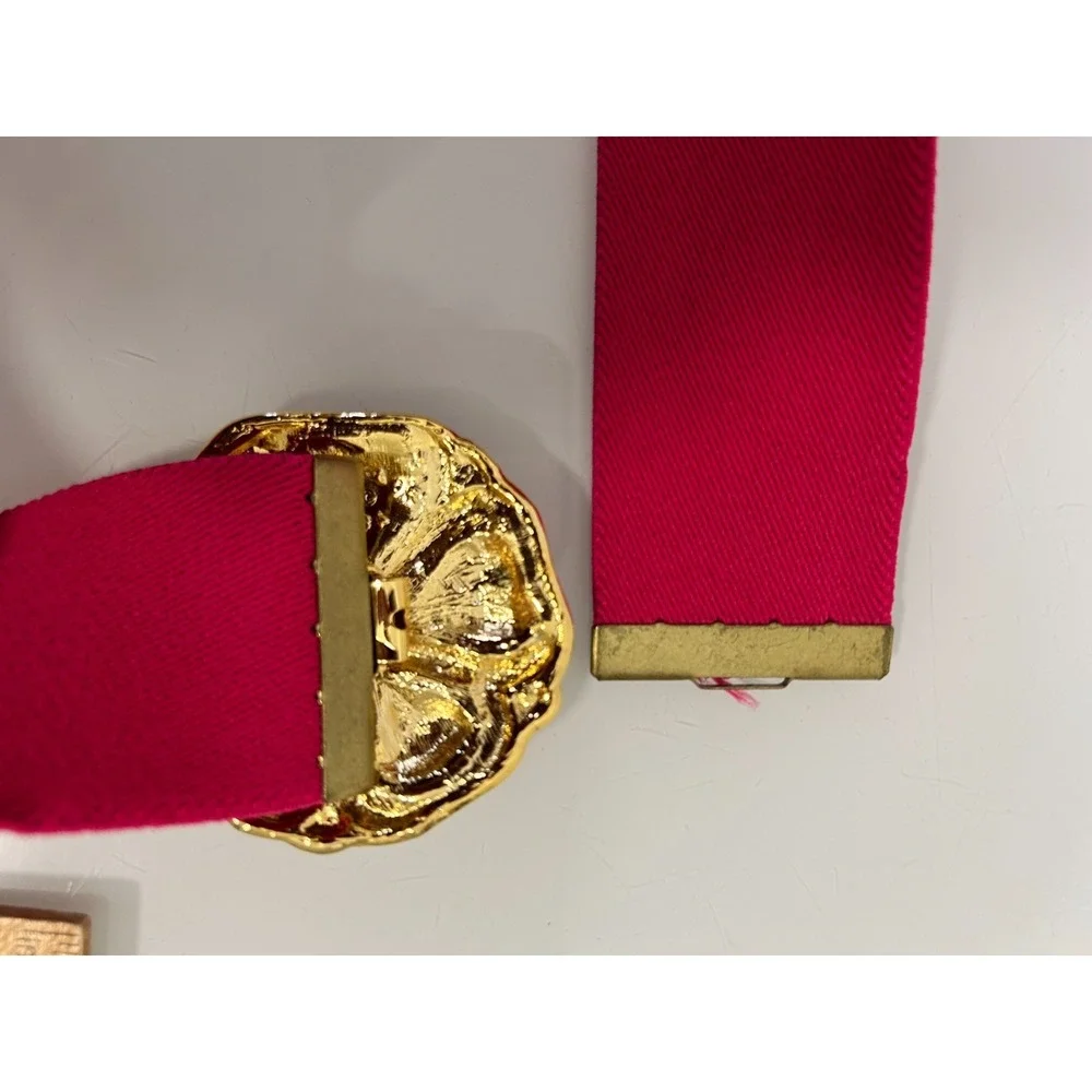 VTG Day Lor USA Pink Enamel Floral Statement Belt M Wide Cinch Stretch Retro 80s